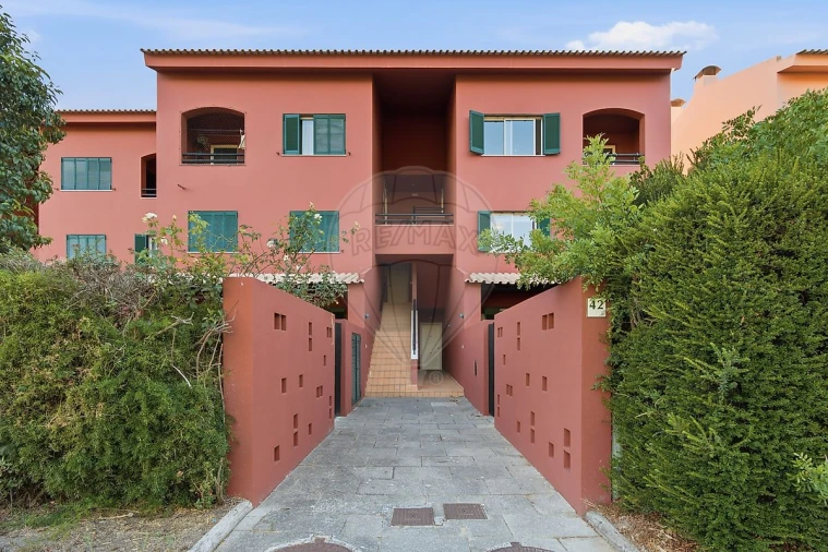 Apartamento T2 para Venda em Charneca de Caparica e Sobreda Foto 3