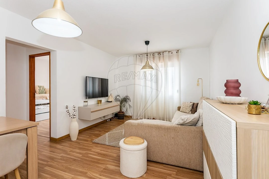 Apartamento T2 para Venda em Santo António dos Cavaleiros e Frielas Foto 12