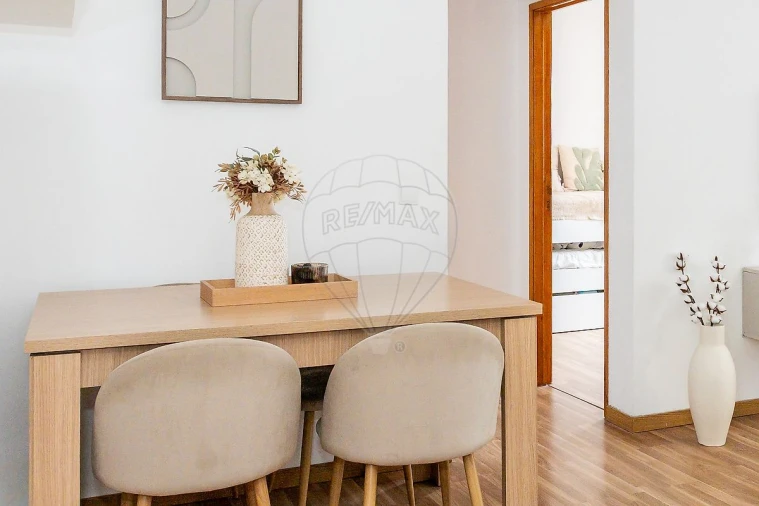 Apartamento T2 para Venda em Santo António dos Cavaleiros e Frielas Foto 15