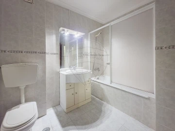 Apartamento T2 para Venda em Algueirão-Mem Martins