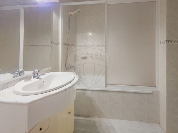 Apartamento T2 para Venda em Algueirão-Mem Martins