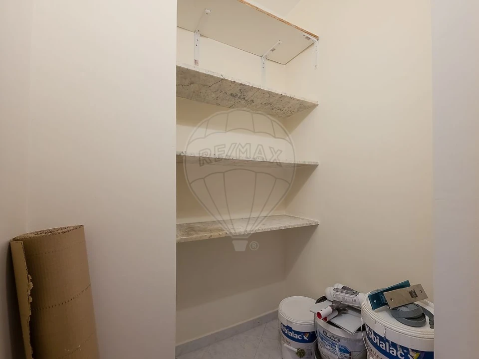 Apartamento T2 para Venda em Algueirão-Mem Martins Foto 15