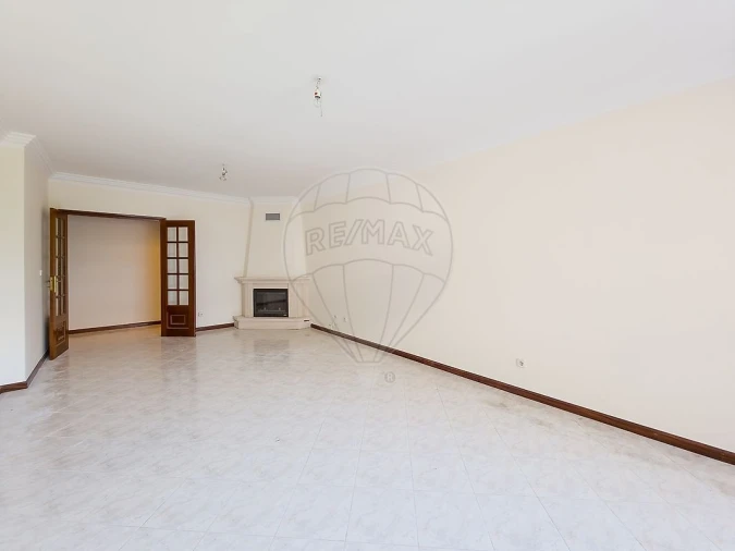 Apartamento T2 para Venda em Algueirão-Mem Martins Foto 19