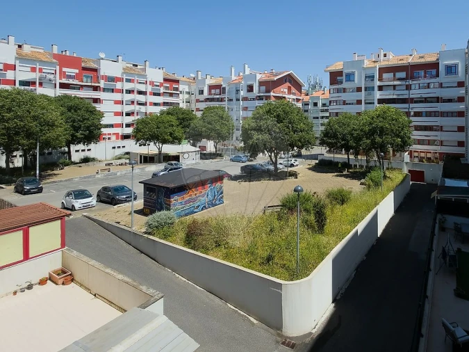 Apartamento T2 para Venda em Algueirão-Mem Martins Foto 23