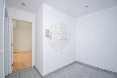 Apartamento T2 para Arrendamento em Estrela