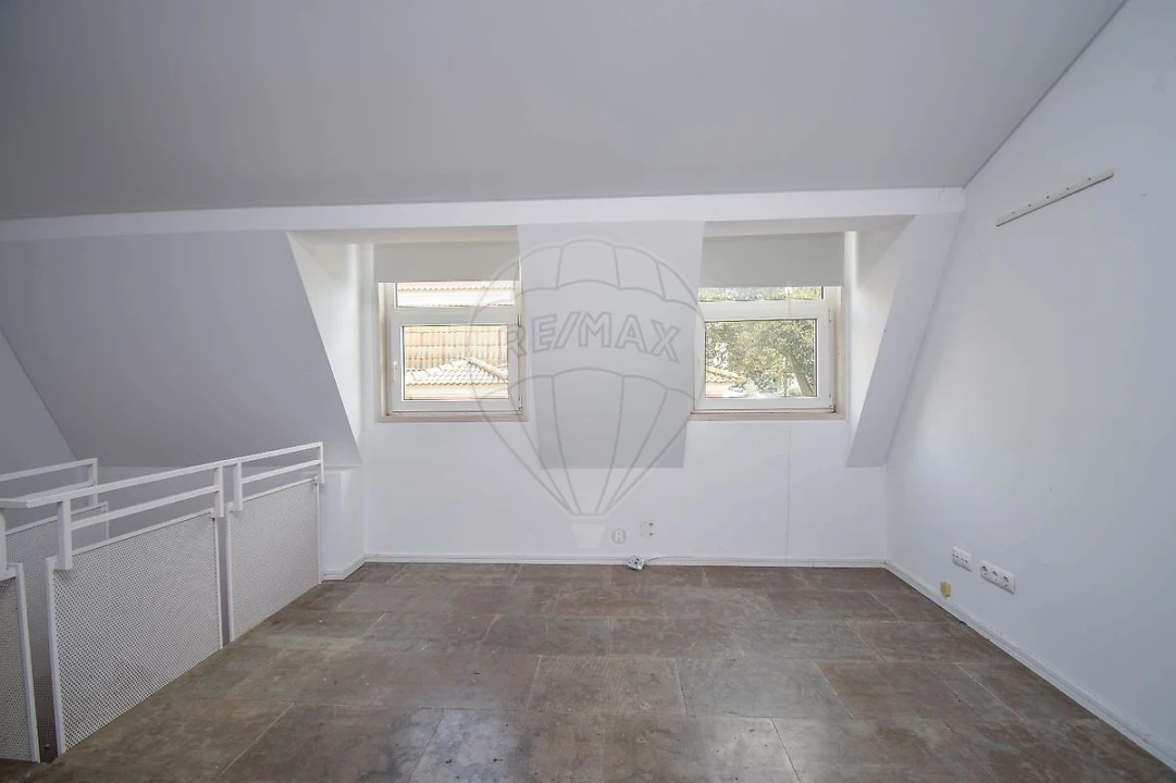 Apartamento T2 para Arrendamento em Estrela Foto 15