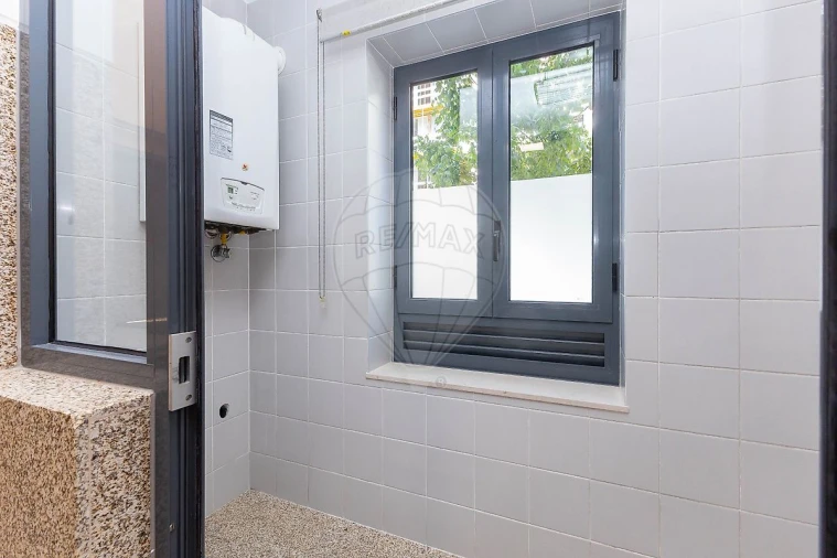 Apartamento T3 para Venda em Oliveira do Douro Foto 6