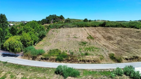 Terreno para Venda em Carvoeira e Carmões