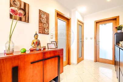 Apartamento T3 para Venda em Vialonga