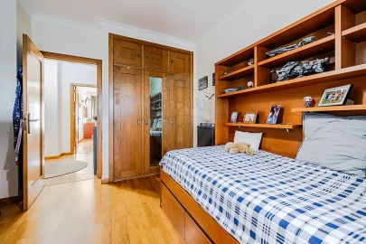 Apartamento T3 para Venda em Vialonga