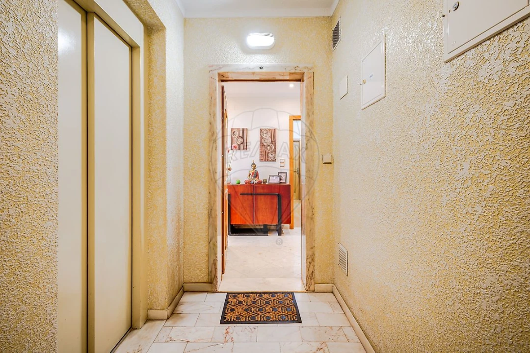 Apartamento T3 para Venda em Vialonga Foto 32