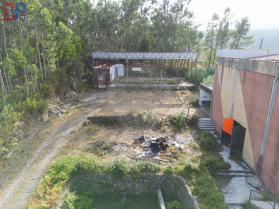 Armazém para Venda em Arões Foto 14