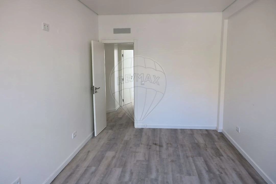 Apartamento T2 para Venda em União das Freguesias de Setúbal Foto 1