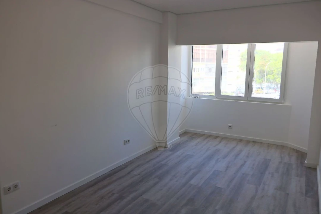 Apartamento T2 para Venda em União das Freguesias de Setúbal Foto 6