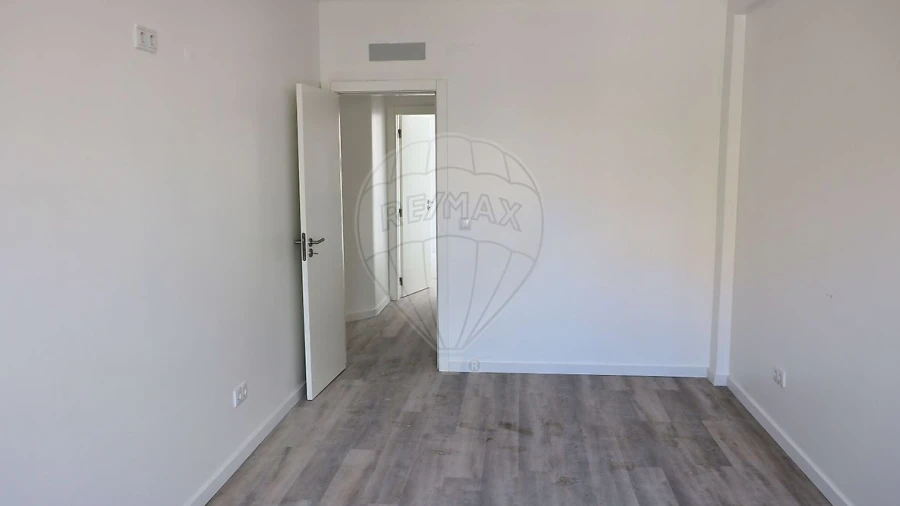Apartamento T2 para Venda em União das Freguesias de Setúbal