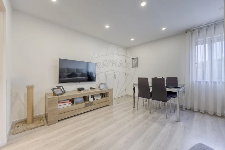Apartamento T2 para Venda em Santa Marinha e São Pedro da Afurada Foto 15