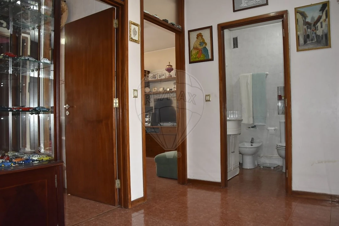 Apartamento T2 para Venda em Cedofeita, Santo Ildefonso, Sé, Miragaia, São Nicolau e Vitória Foto 7