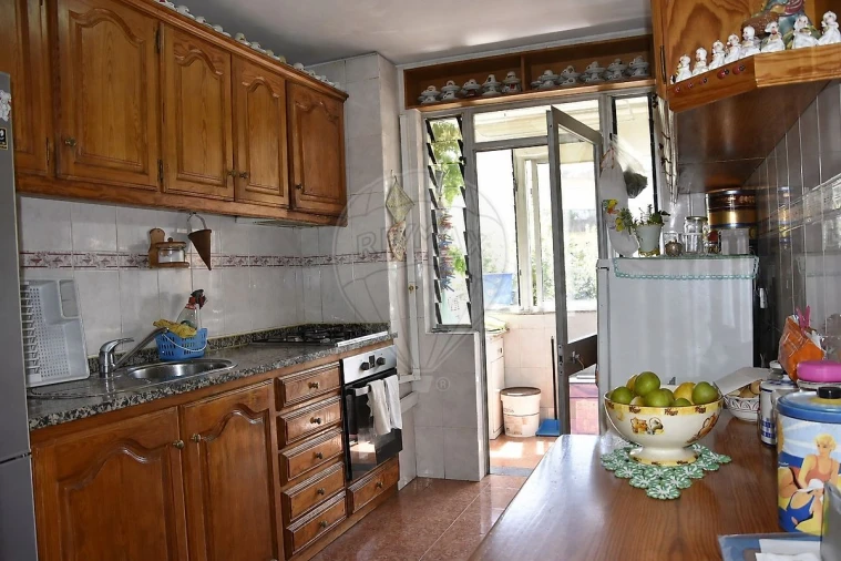 Apartamento T2 para Venda em Cedofeita, Santo Ildefonso, Sé, Miragaia, São Nicolau e Vitória Foto 2