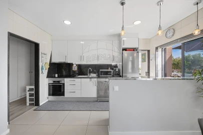 Apartamento T3 para Venda em Gulpilhares e Valadares