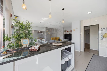 Apartamento T3 para Venda em Gulpilhares e Valadares