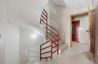 Apartamento T3 para Venda em Gulpilhares e Valadares