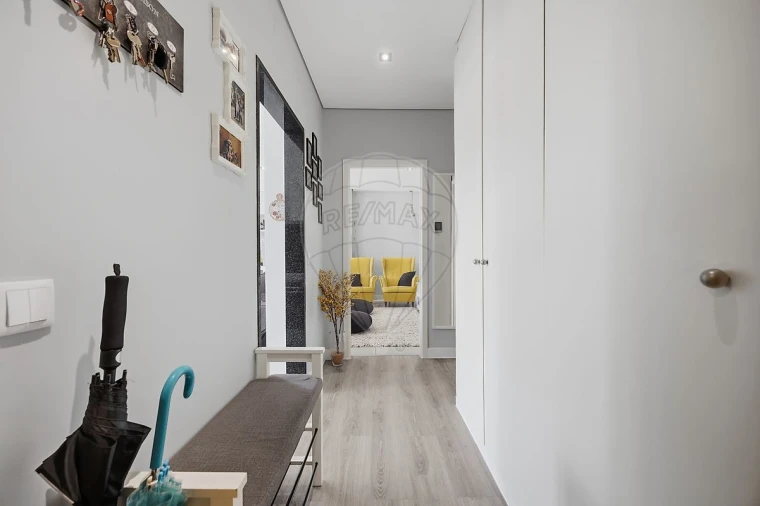 Apartamento T3 para Venda em Gulpilhares e Valadares Foto 17