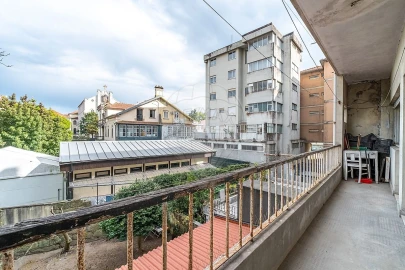 Apartamento T3 para Venda em Lordelo do Ouro e Massarelos