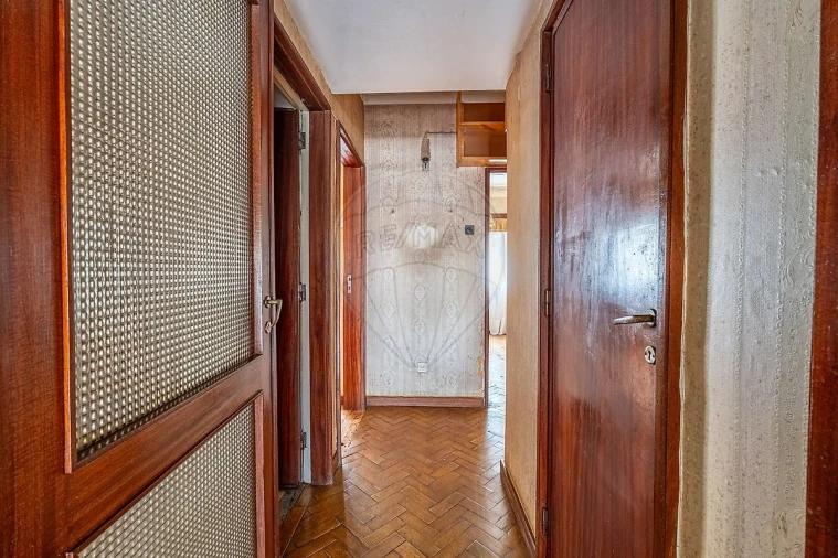 Apartamento T3 para Venda em Lordelo do Ouro e Massarelos Foto 13