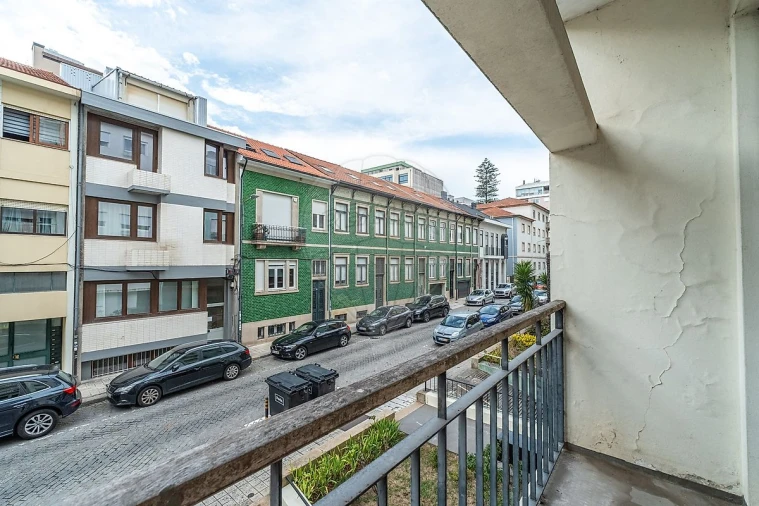 Apartamento T3 para Venda em Lordelo do Ouro e Massarelos Foto 3