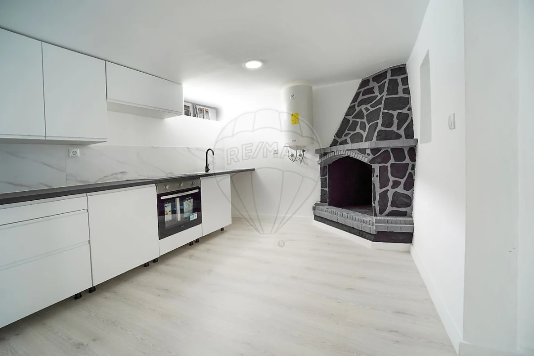 Moradia T2 para Venda em Abrunheira, Verride e Vila Nova da Barca Foto 10