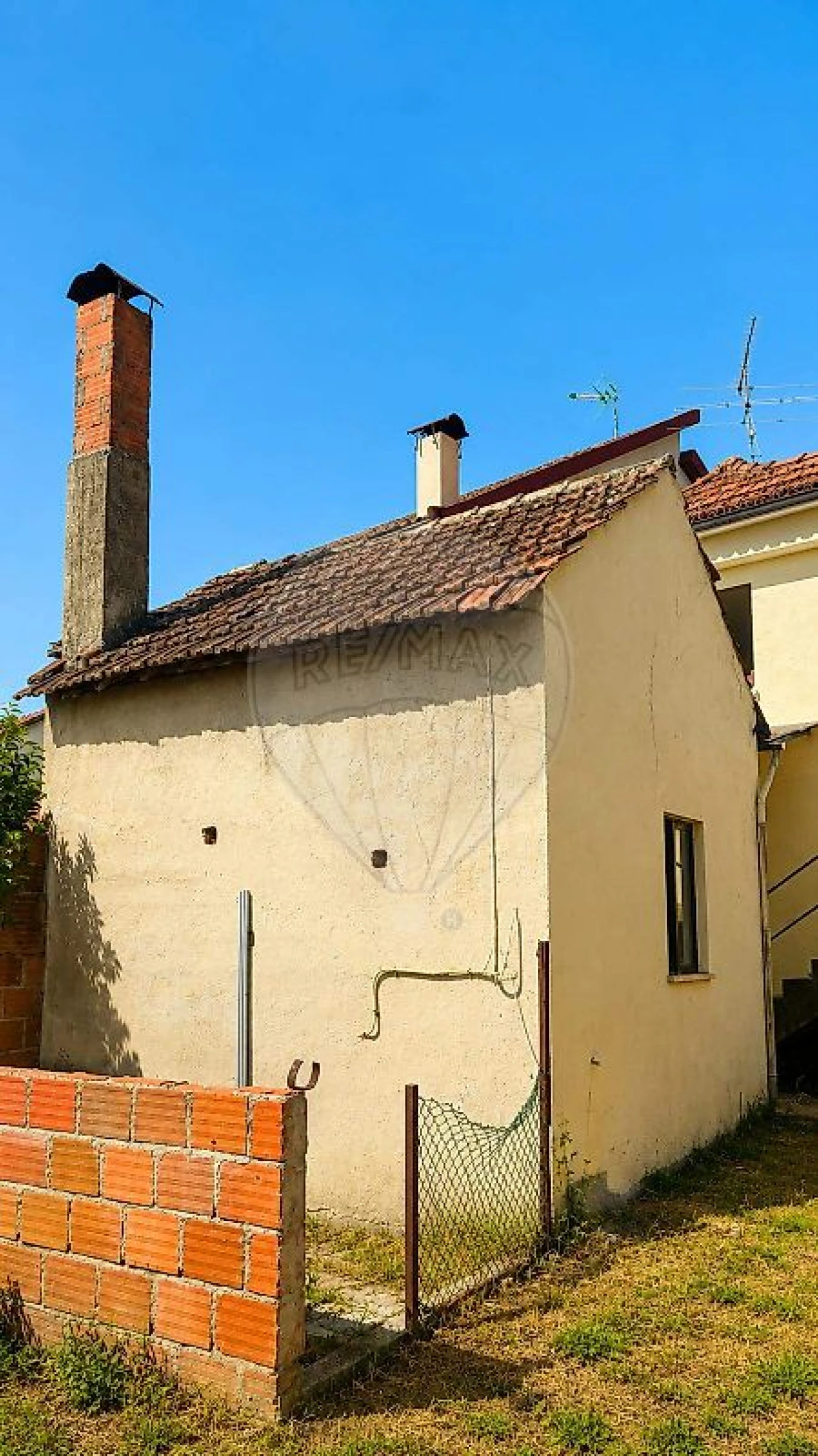 Moradia T3 para Venda em Canas de Santa Maria Foto 1