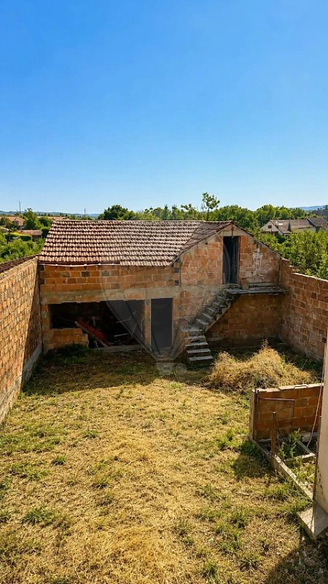 Moradia T3 para Venda em Canas de Santa Maria