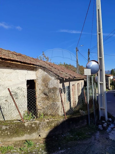 Quinta T0 para Venda em Britelo, Gémeos e Ourilhe