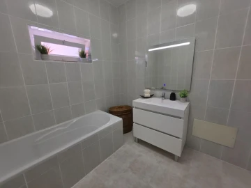 Moradia T3 para Venda em Azueira e Sobral da Abelheira