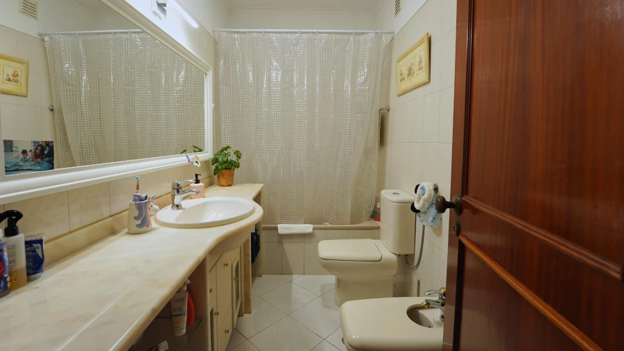 Apartamento T3 para Venda em São Domingos de Rana Foto 14