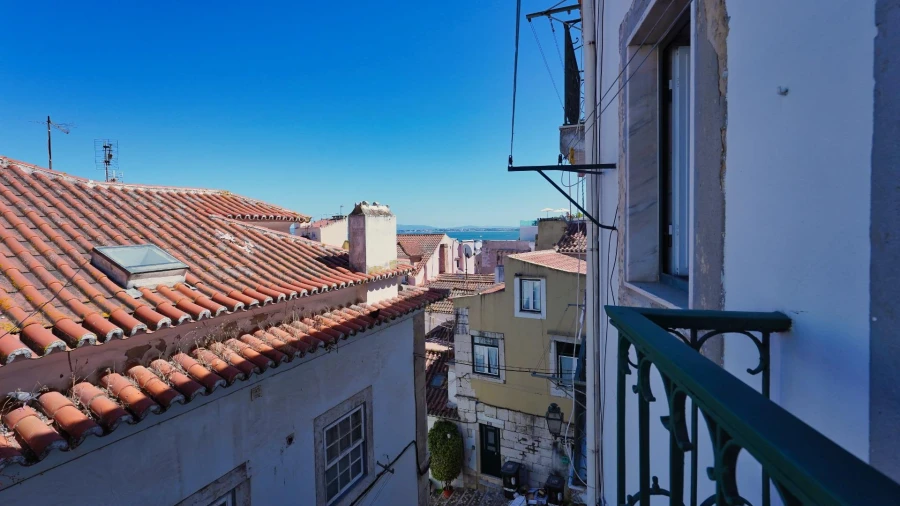 Apartamento T1 para Venda em Santa Maria Maior Foto 2