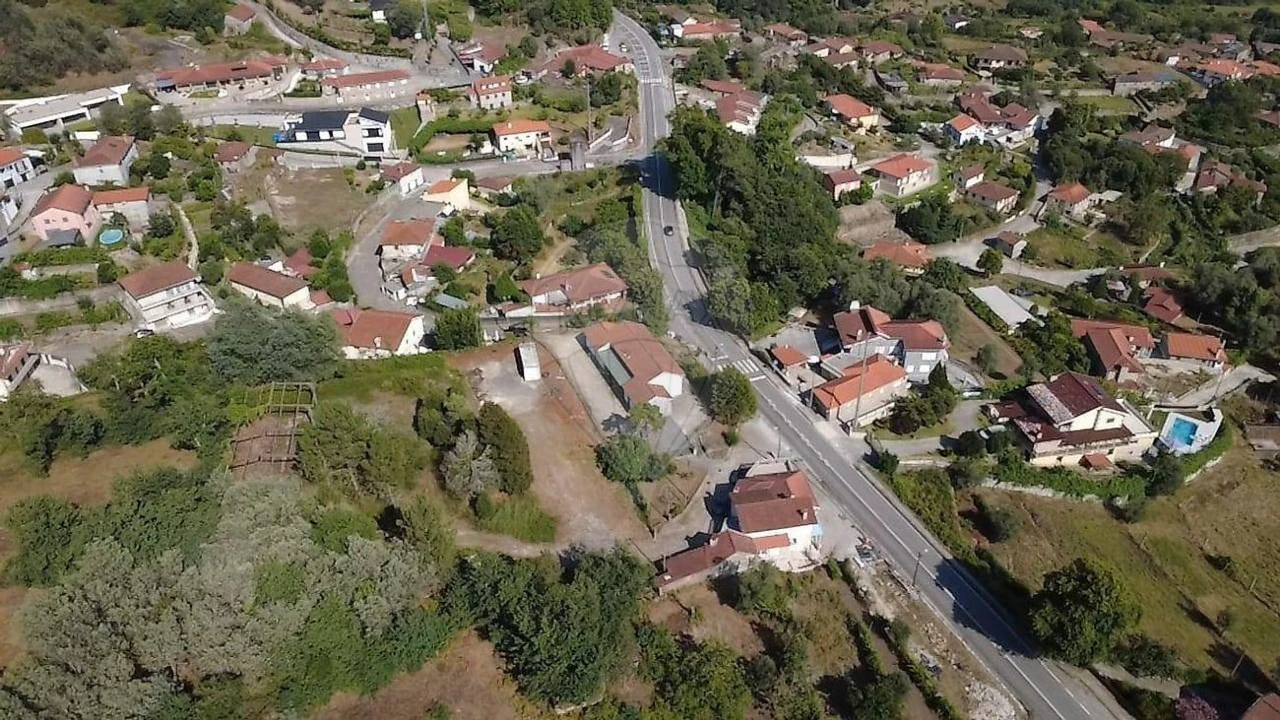 Terreno para Venda em Rendufinho Foto 14
