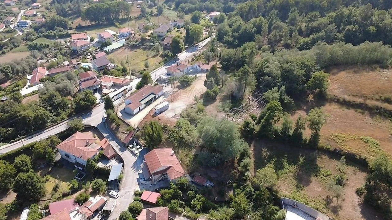 Terreno para Venda em Rendufinho Foto 4