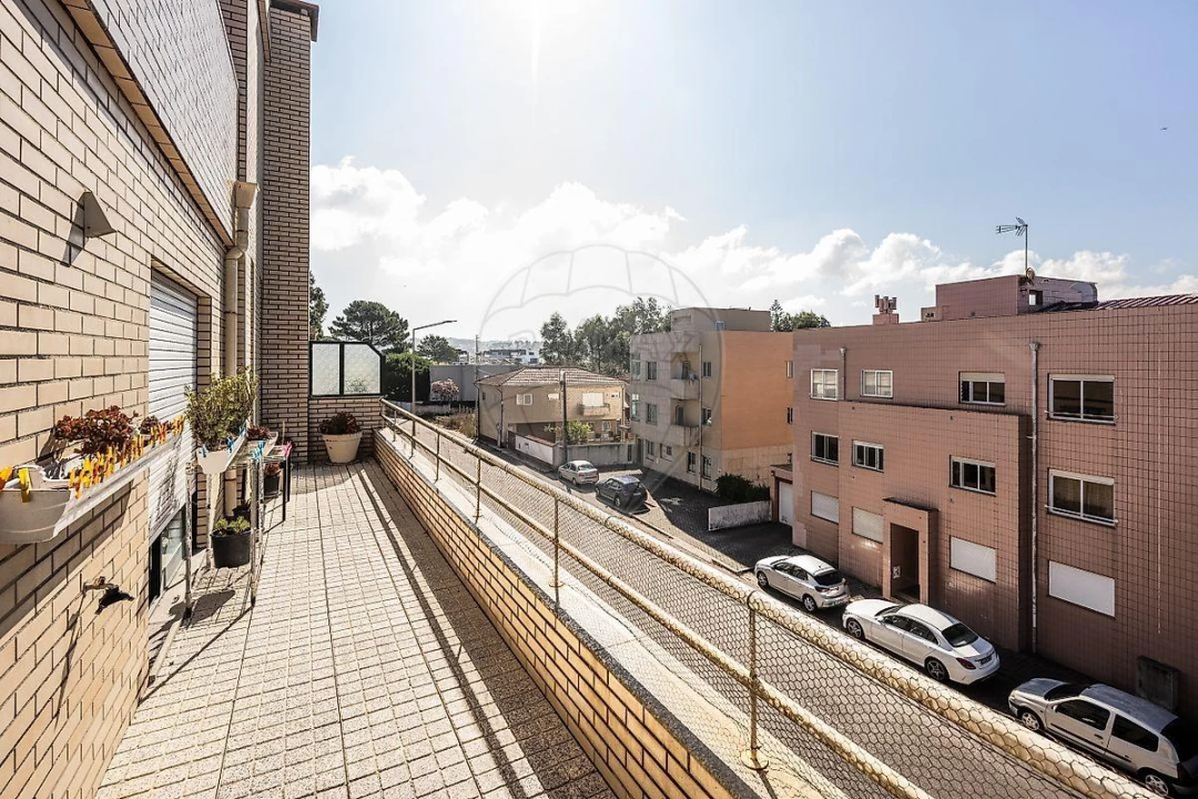 Apartamento T5 para Venda em Madalena Foto 36