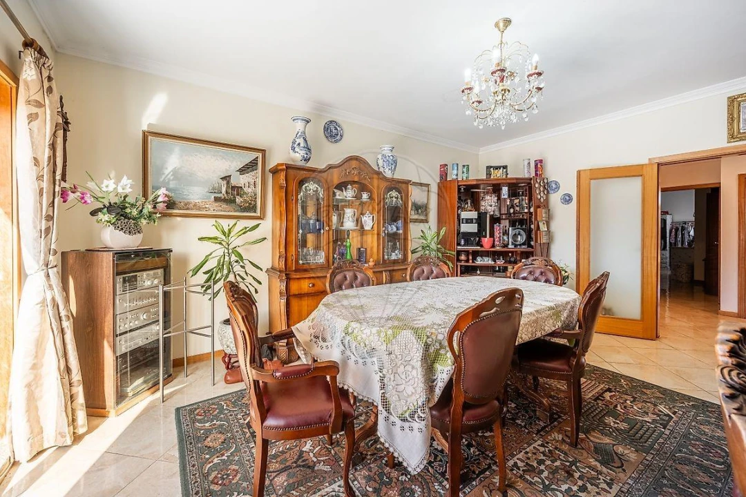 Apartamento T5 para Venda em Madalena Foto 40