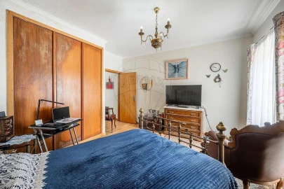 Apartamento T5 para Venda em Madalena