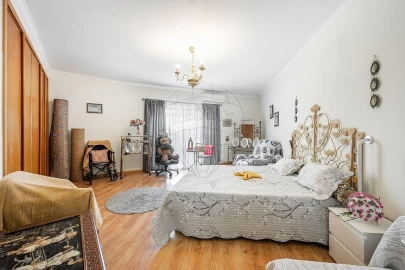 Apartamento T5 para Venda em Madalena