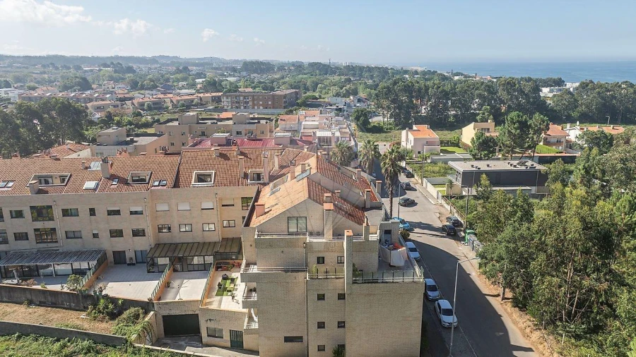 Apartamento T5 para Venda em Madalena Foto 11