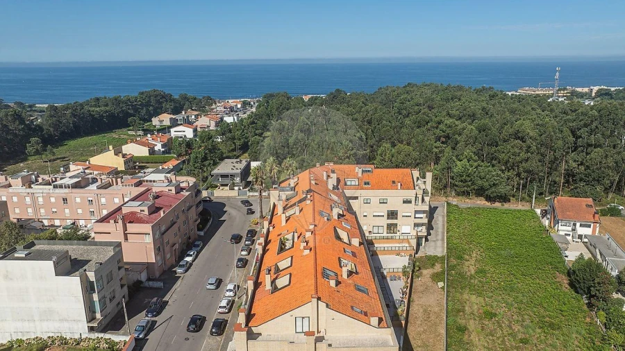 Apartamento T5 para Venda em Madalena Foto 8