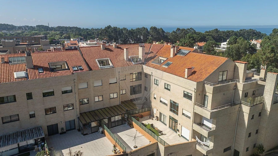 Apartamento T5 para Venda em Madalena Foto 9