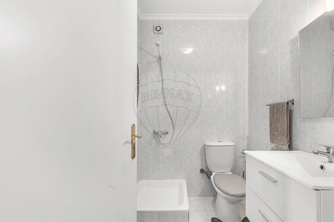 Apartamento T2 para Venda em Canidelo Foto 12
