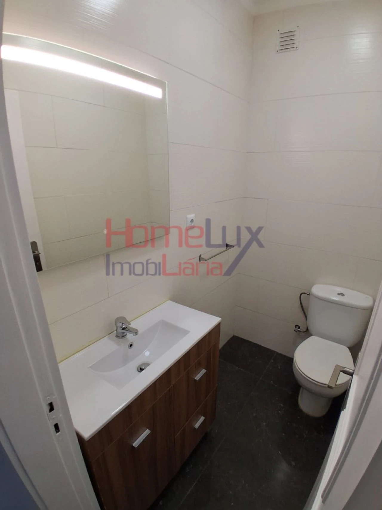 Apartamento T3 para Venda em Fânzeres e São Pedro da Cova Foto 11
