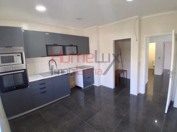 Apartamento T3 para Venda em Fânzeres e São Pedro da Cova