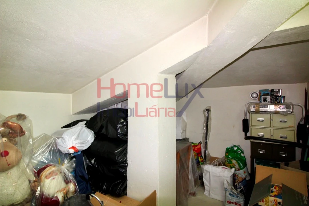 Apartamento T4 para Venda em Pedrouços Foto 32