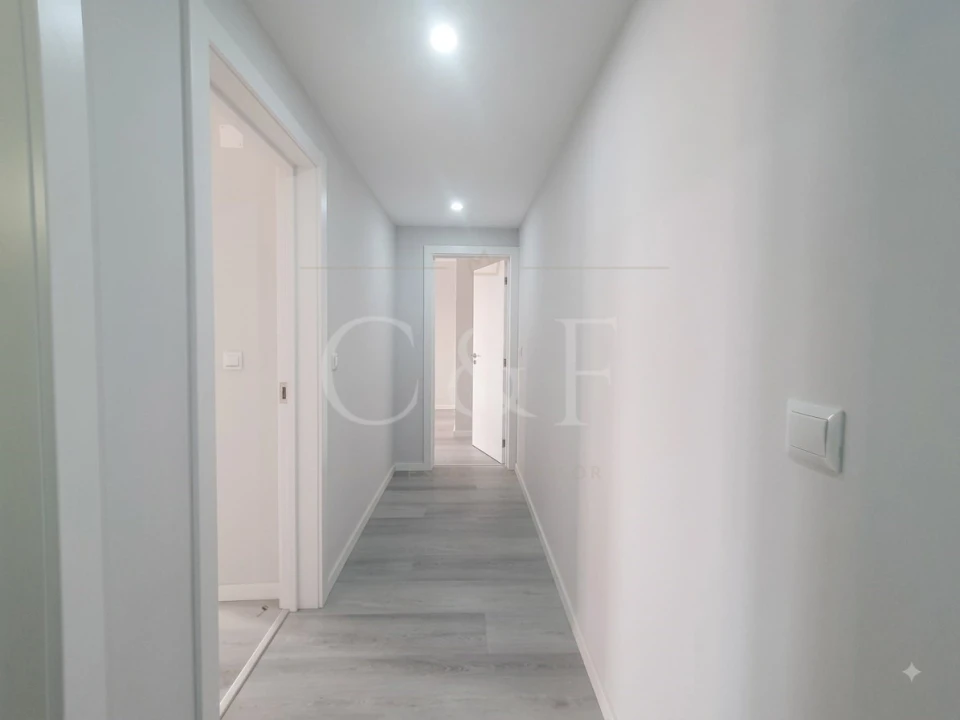 Apartamento T2 para Venda em Corroios Foto 7